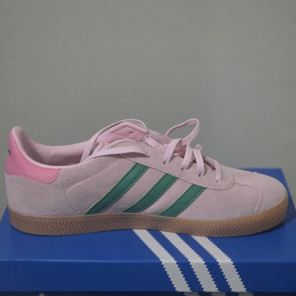 Adidas Gazelle Pink and Green Sneakers - Picture 4 of 6